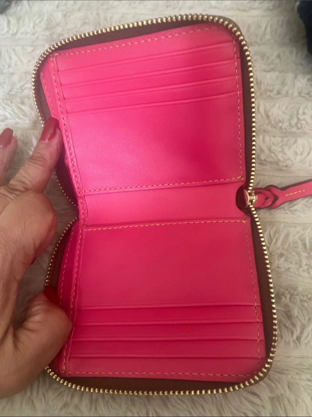 Dooney & Boutke Compact Pink Leather Zip Wallet - Women
